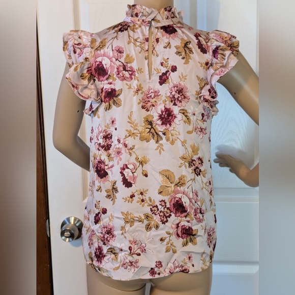 Express Floral Ruffle Sleeve Blouse in Purple and Tan - Picture 3 of 8